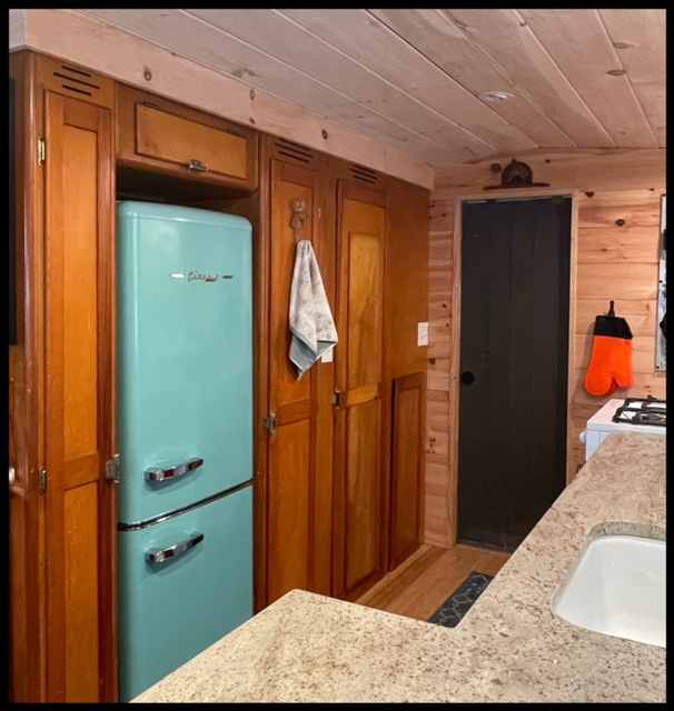 Lakehouse Bungalow - Photo 11