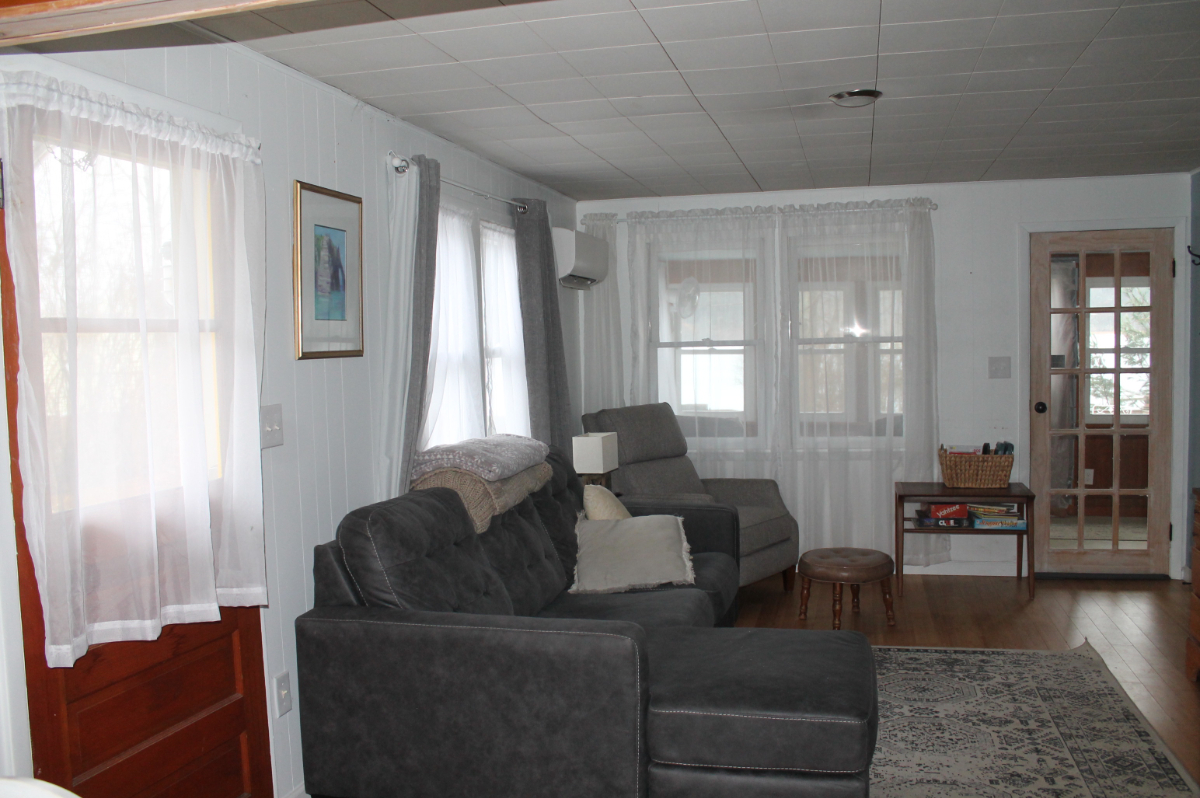 Lakehouse Bungalow - Photo 5