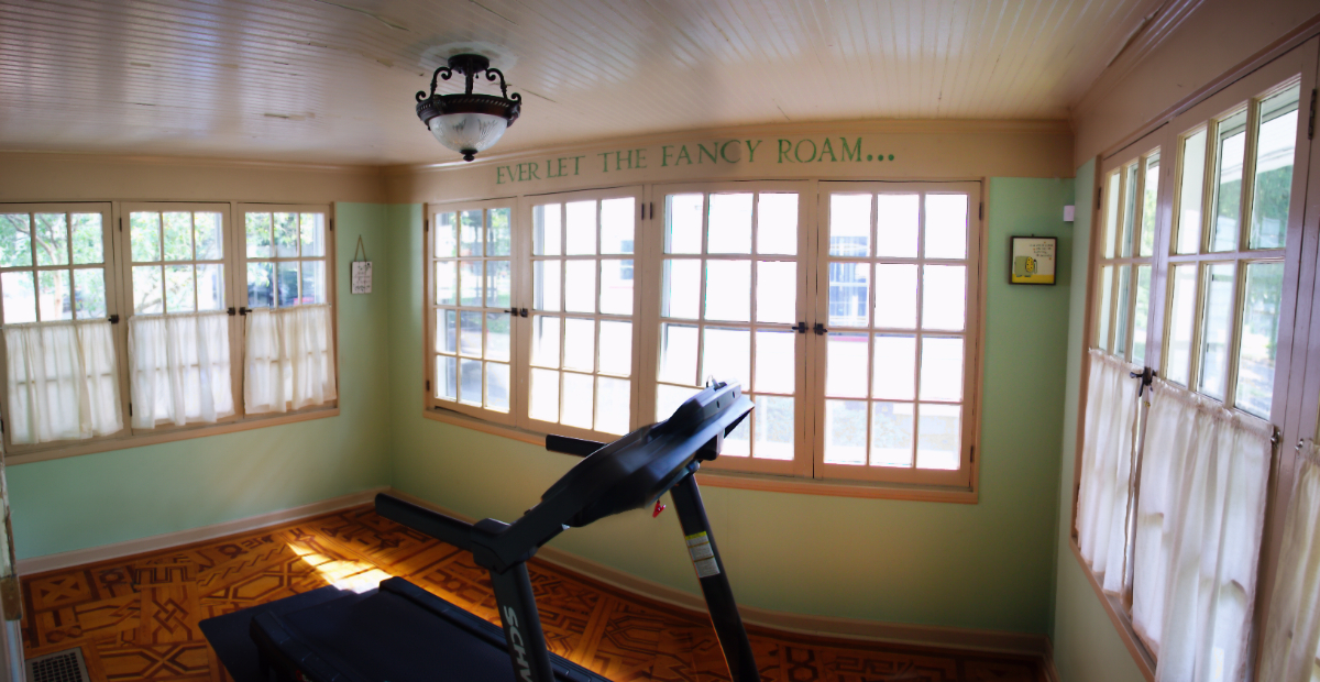 Comfortable Two-Bedroom Home with Backyard, Deck, and Off-Street Parking - Photo 12