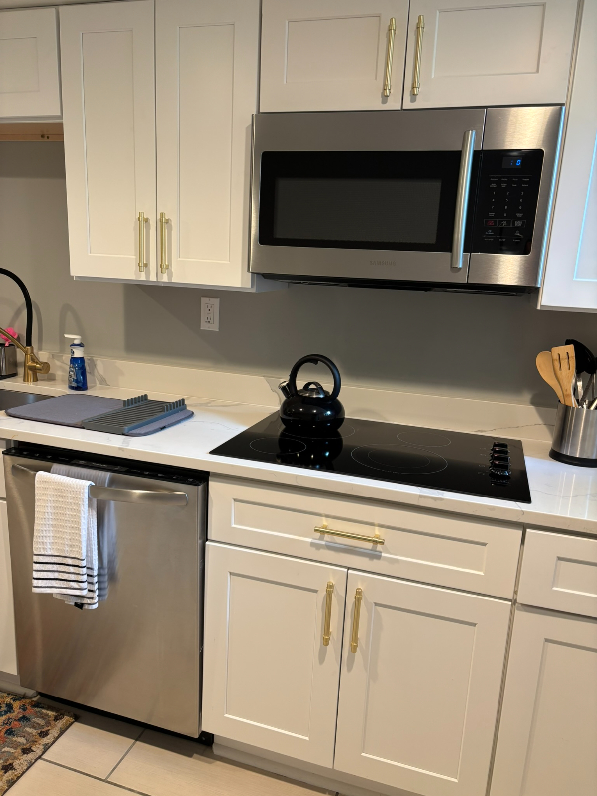 NW DC Apartment close to Metro - Photo 11