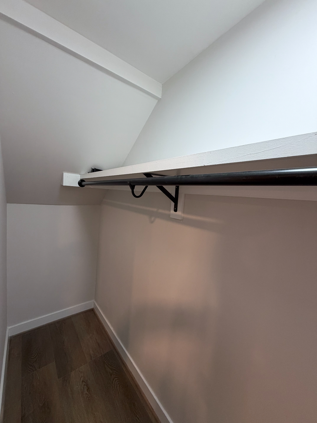Large, newly remodeled studio in quite neighborhood close to many hospitals - Photo 12