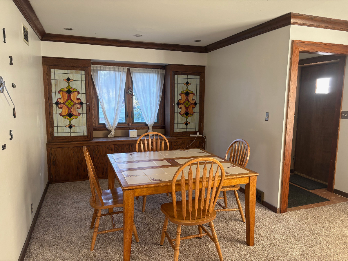 Roomy Wauwatosa Raised Ranch with Separate Living Spaces, Backyard, and Parking - Photo 4