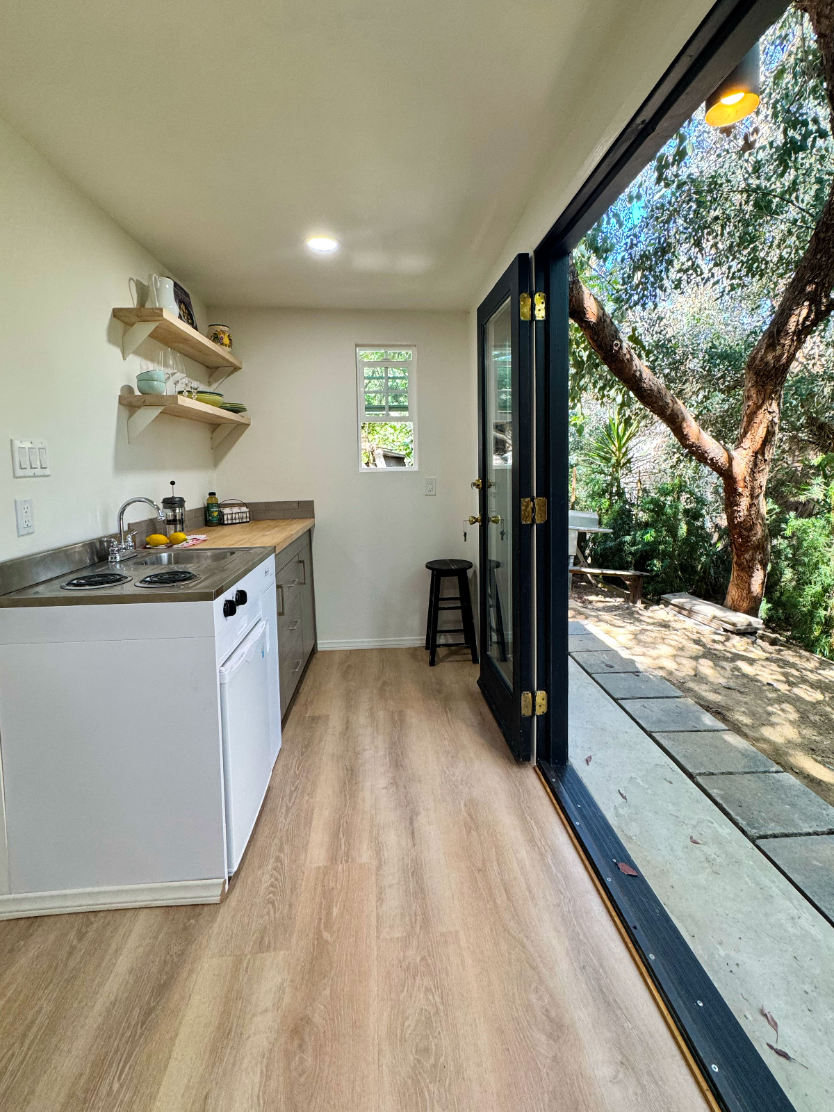 Private Hidden Studio - Photo 6