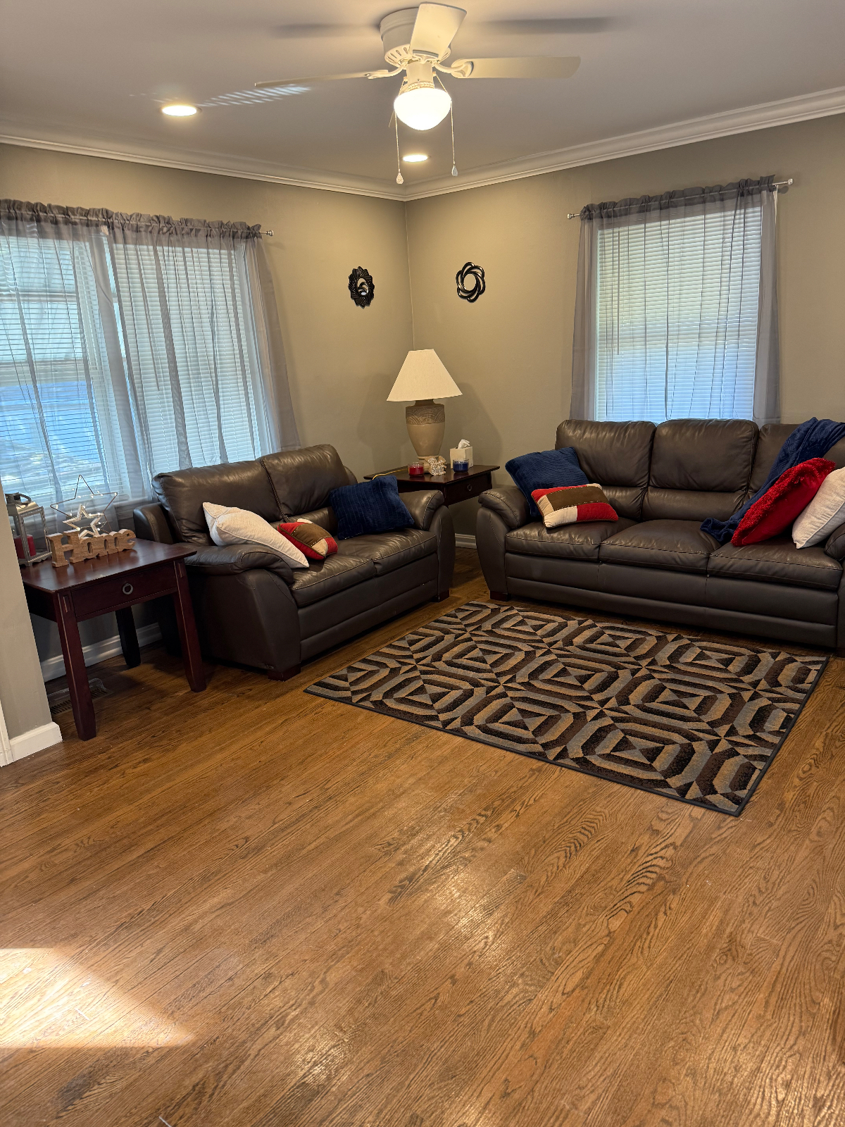 2 bedroom apartment -newly refurbushed and upgraded - private setting - Photo 2