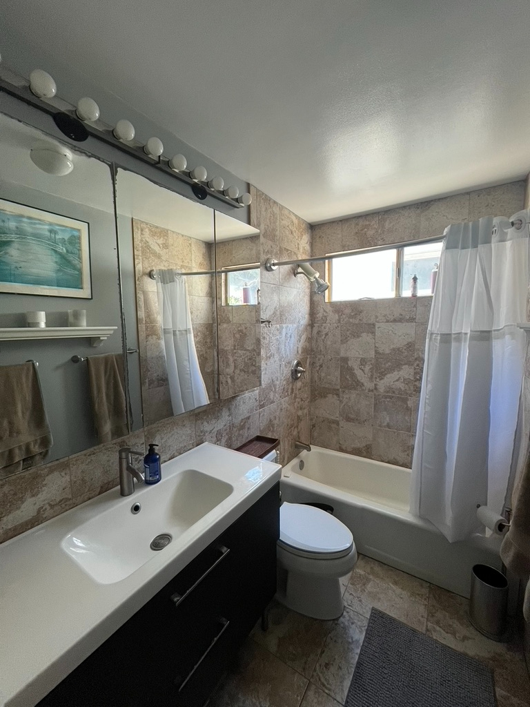 Venice Canals Frontage - Fully Furnished 2 Bed 1 bath - Photo 4