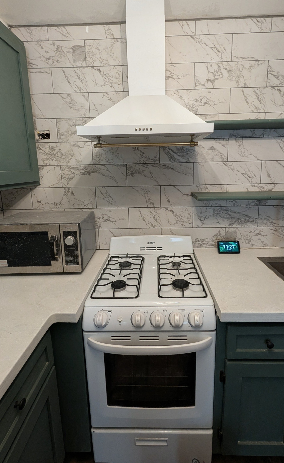 Modern 1BR Garden Apartment in Quiet Canarsie - Private Backyard & Office - Photo 10