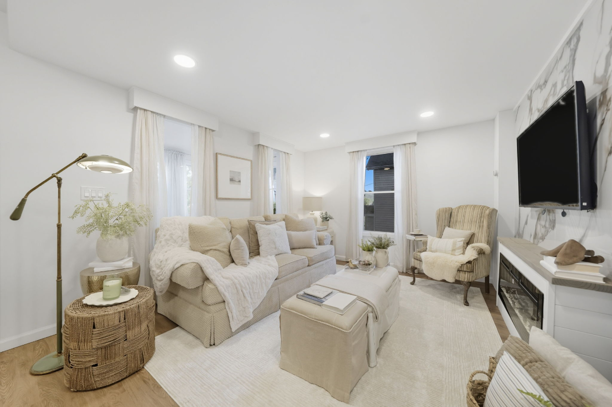 Classic charm with Modern comfort - Photo 1