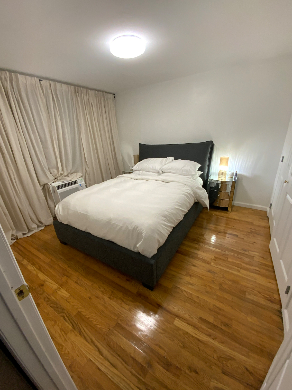 Premier Fully Furnished 1-Bedroom Executive... - Photo 5
