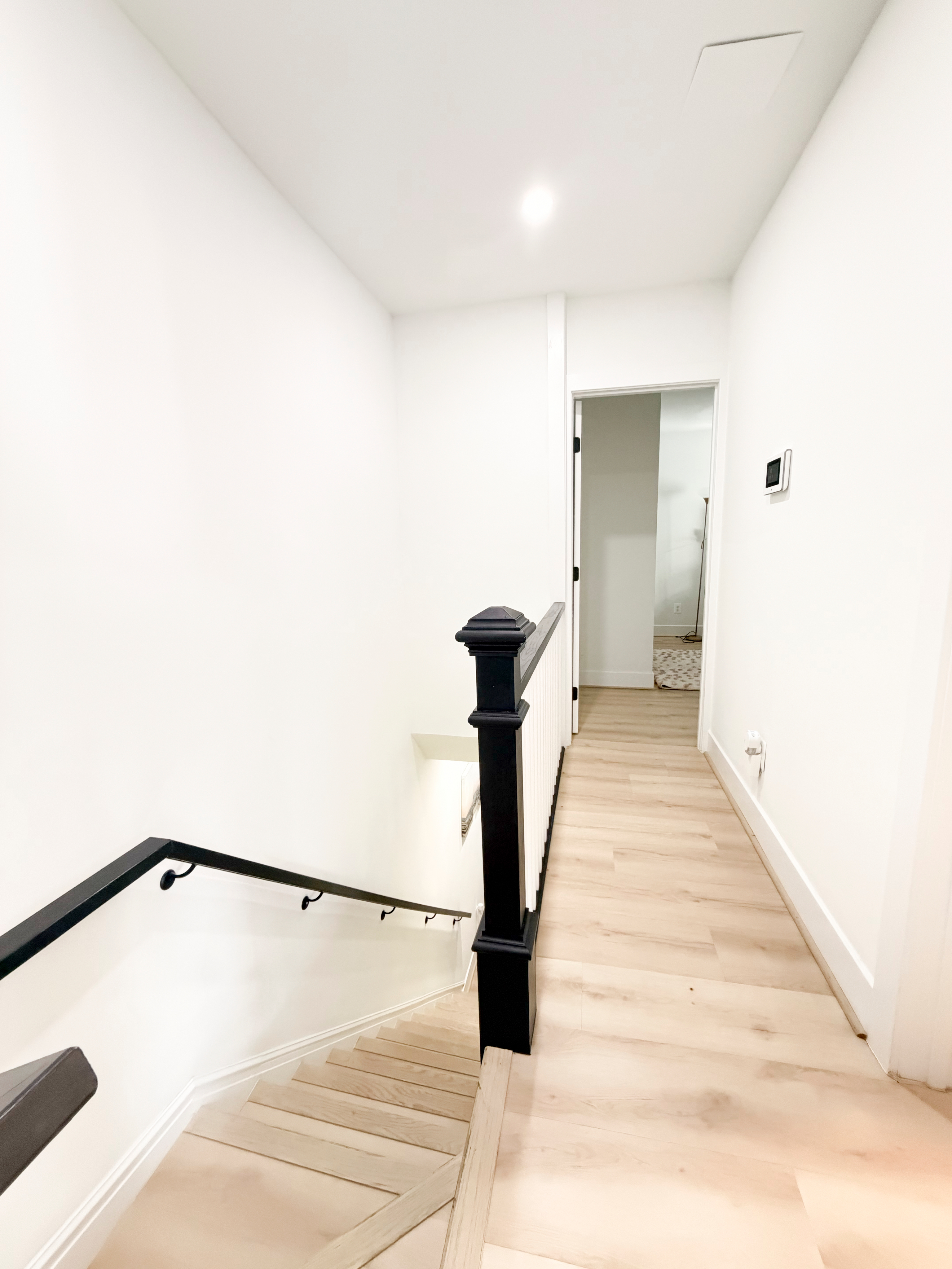 RENII APARTMENT - Photo 9