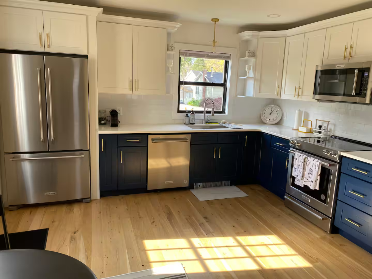 Newly Renovated 3-Bed, 2.5-Bath Home with Modern Interiors, Fenced Yard, and Walkable Village Locati - Photo 7