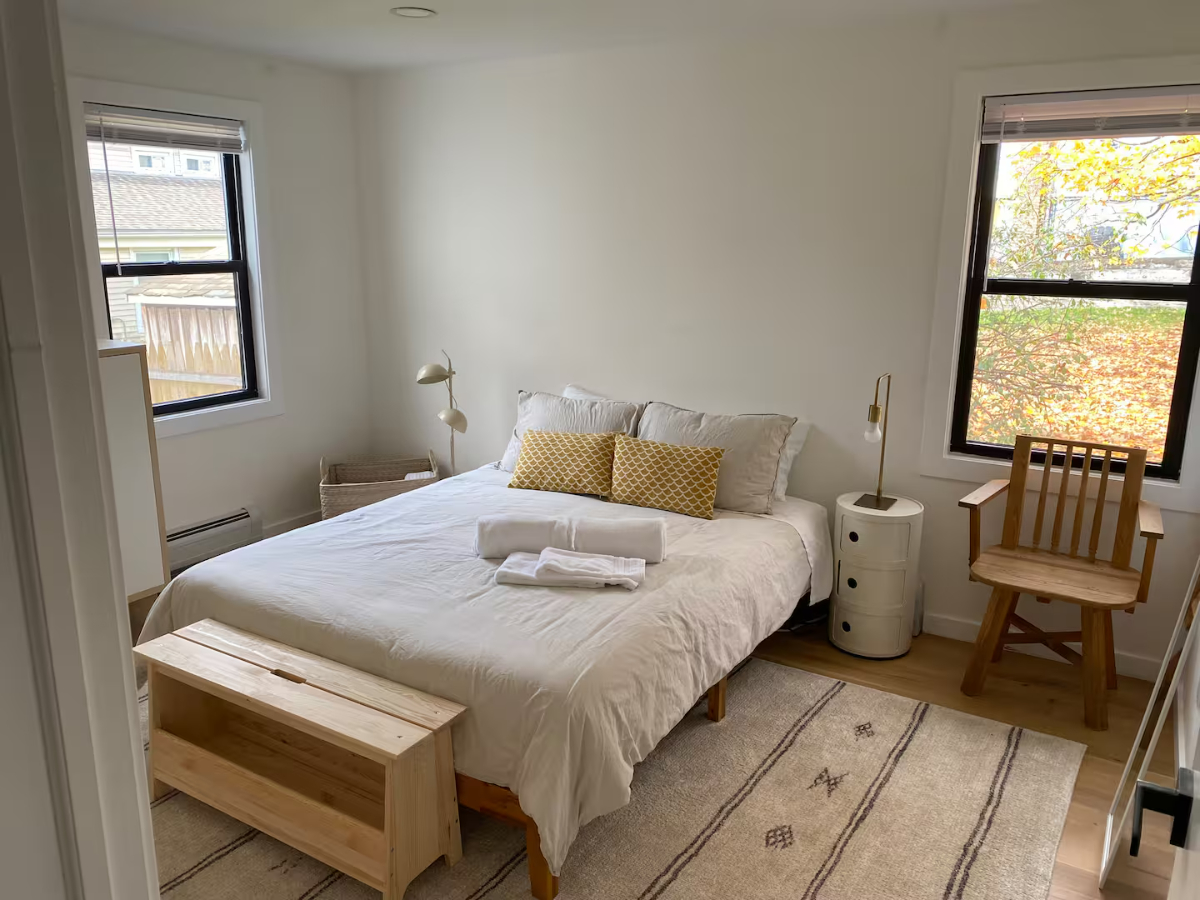 Newly Renovated 3-Bed, 2.5-Bath Home with Modern Interiors, Fenced Yard, and Walkable Village Locati - Photo 10