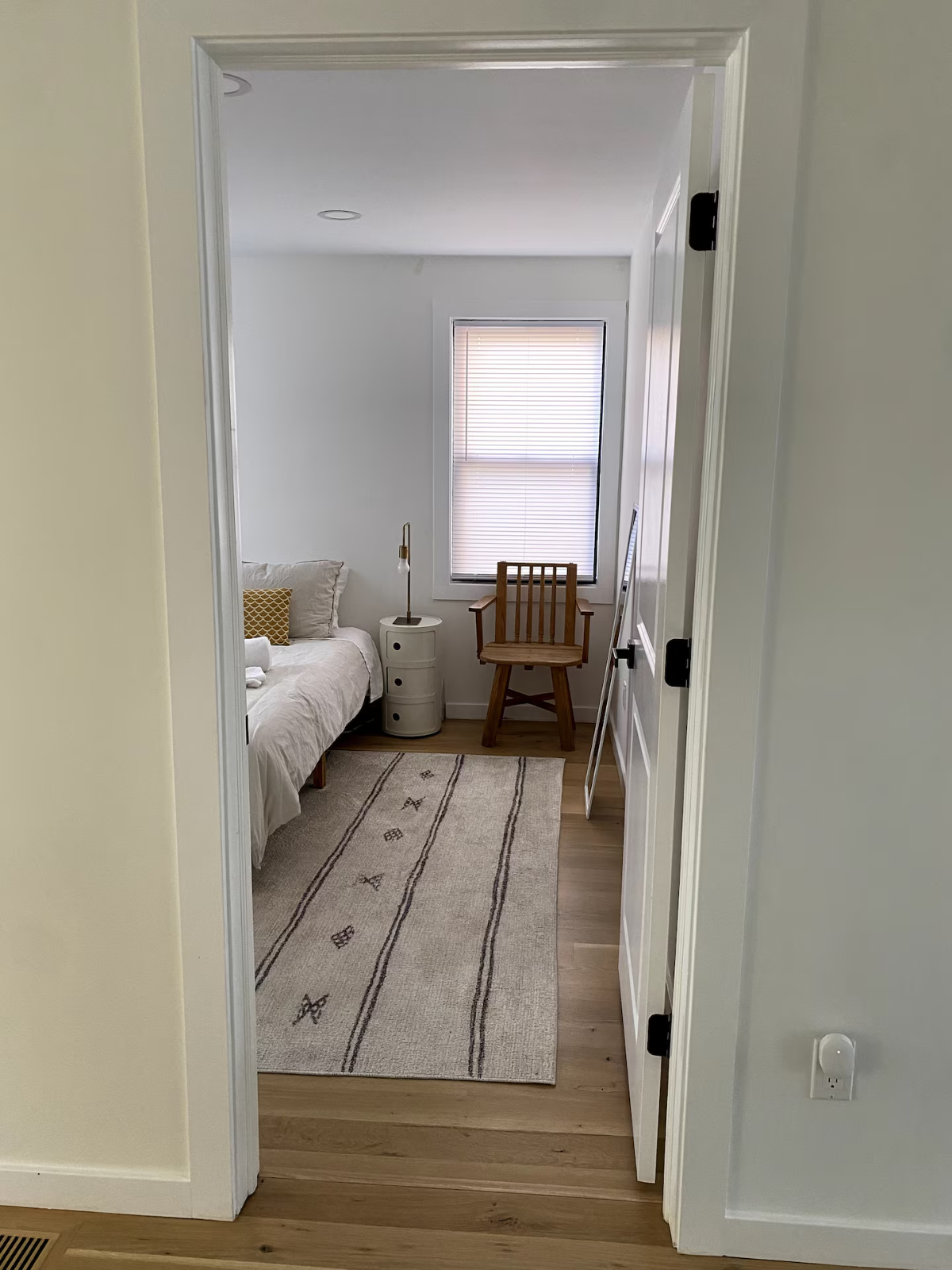 Newly Renovated 3-Bed, 2.5-Bath Home with Modern Interiors, Fenced Yard, and Walkable Village Locati - Photo 12
