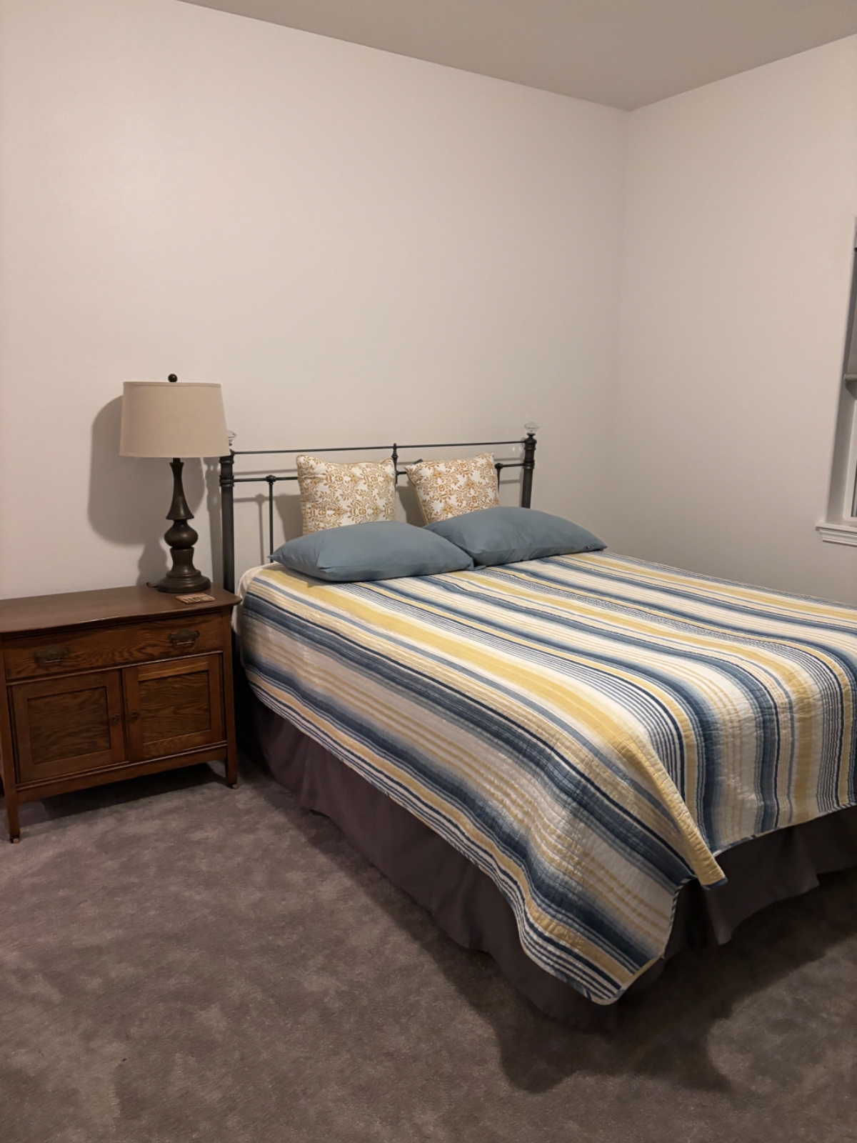 Bend, OR 3 Bedroom Home - Photo 4