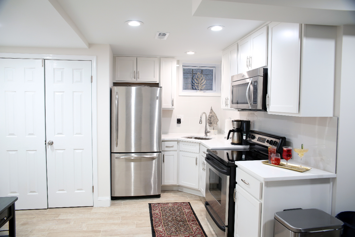 Quiet, Renovated 1BR Basement Apartment with Private Entrance- Utilities Included - Photo 6