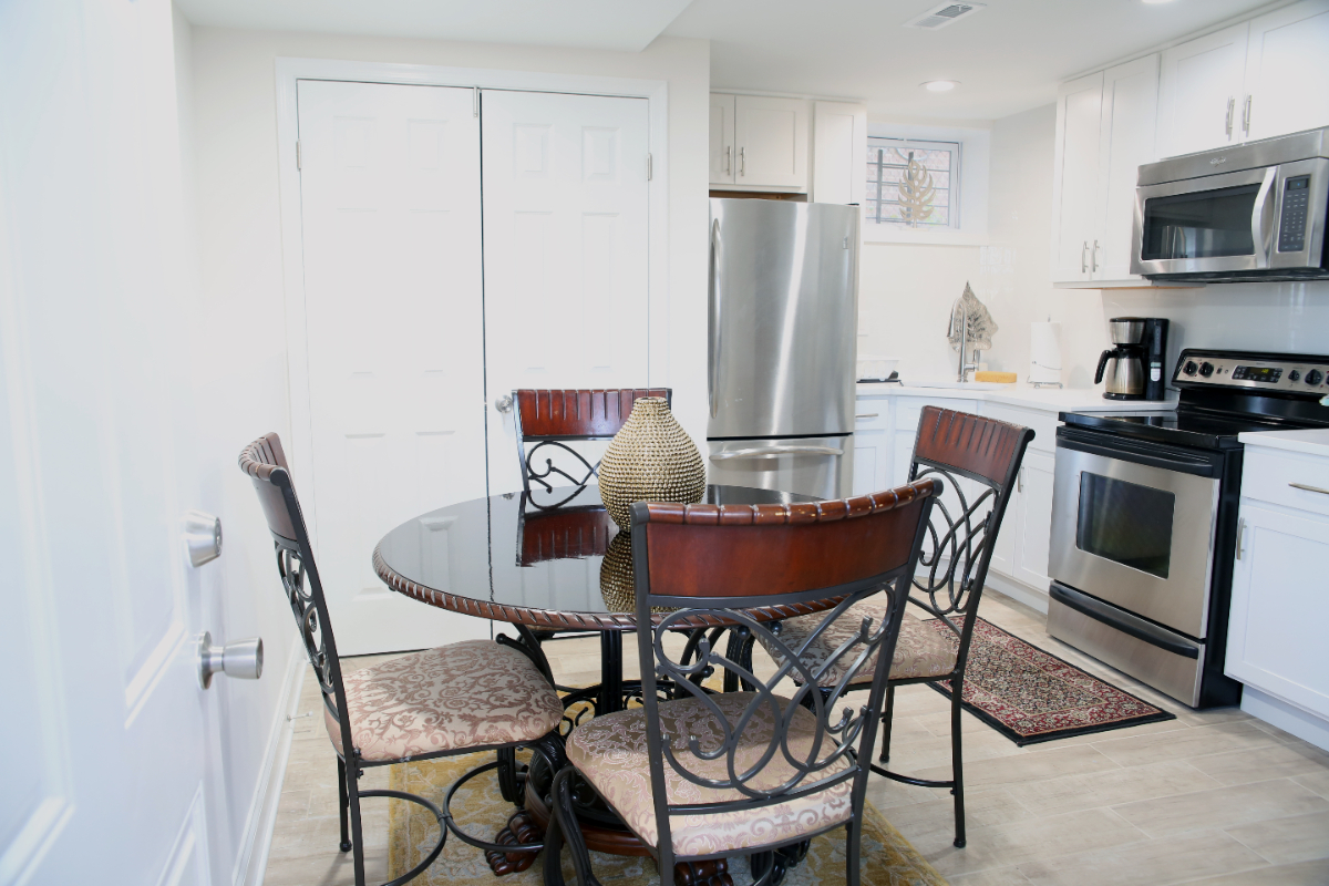 Quiet, Renovated 1BR Basement Apartment with Private Entrance- Utilities Included - Photo 8