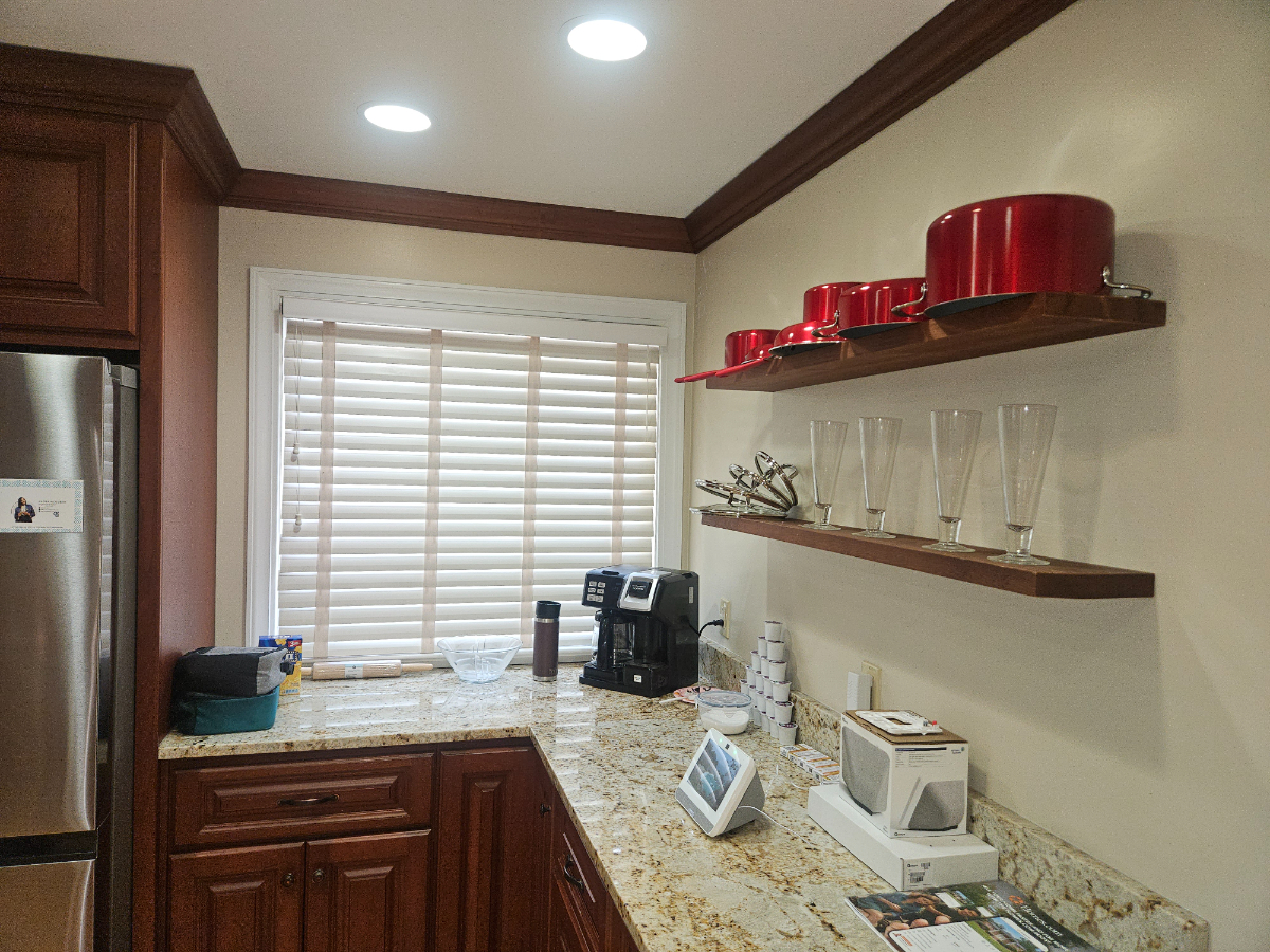 Spacious Furnished Master Suite  Private Bath  Utilities & WiFi Included  Near Lexington Medical - Photo 6