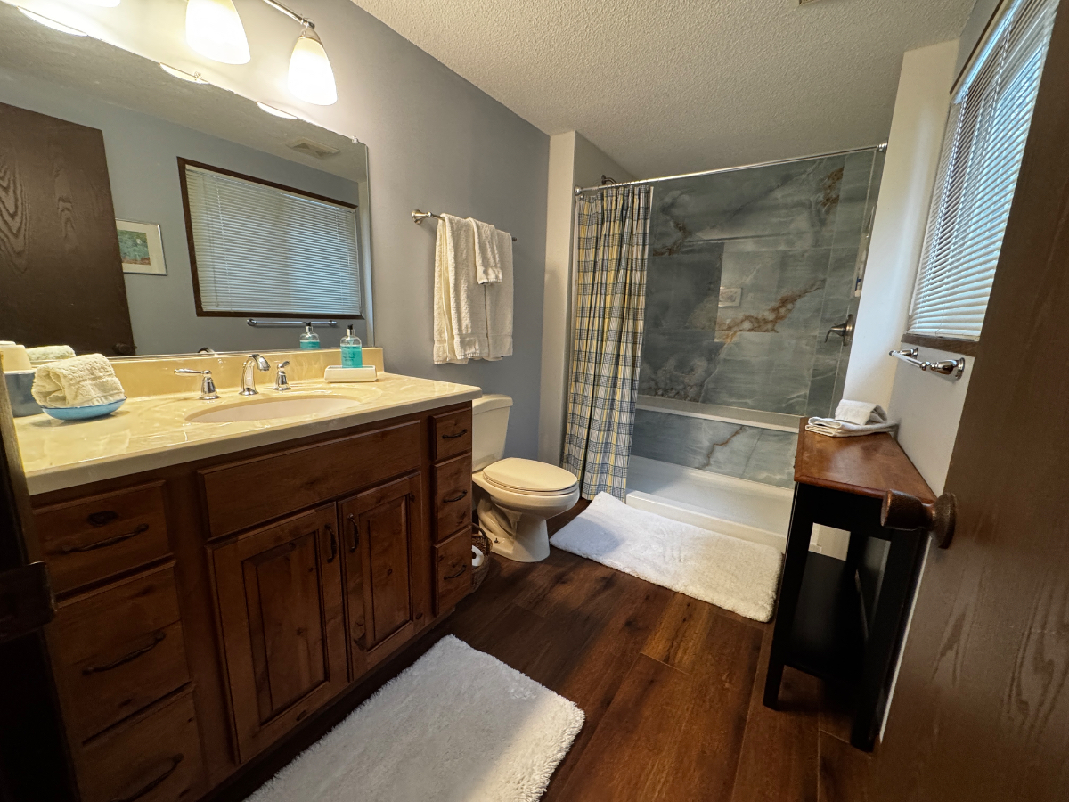 3BR Wooded Cabin w/Hot Tub and Firepit - Photo 3