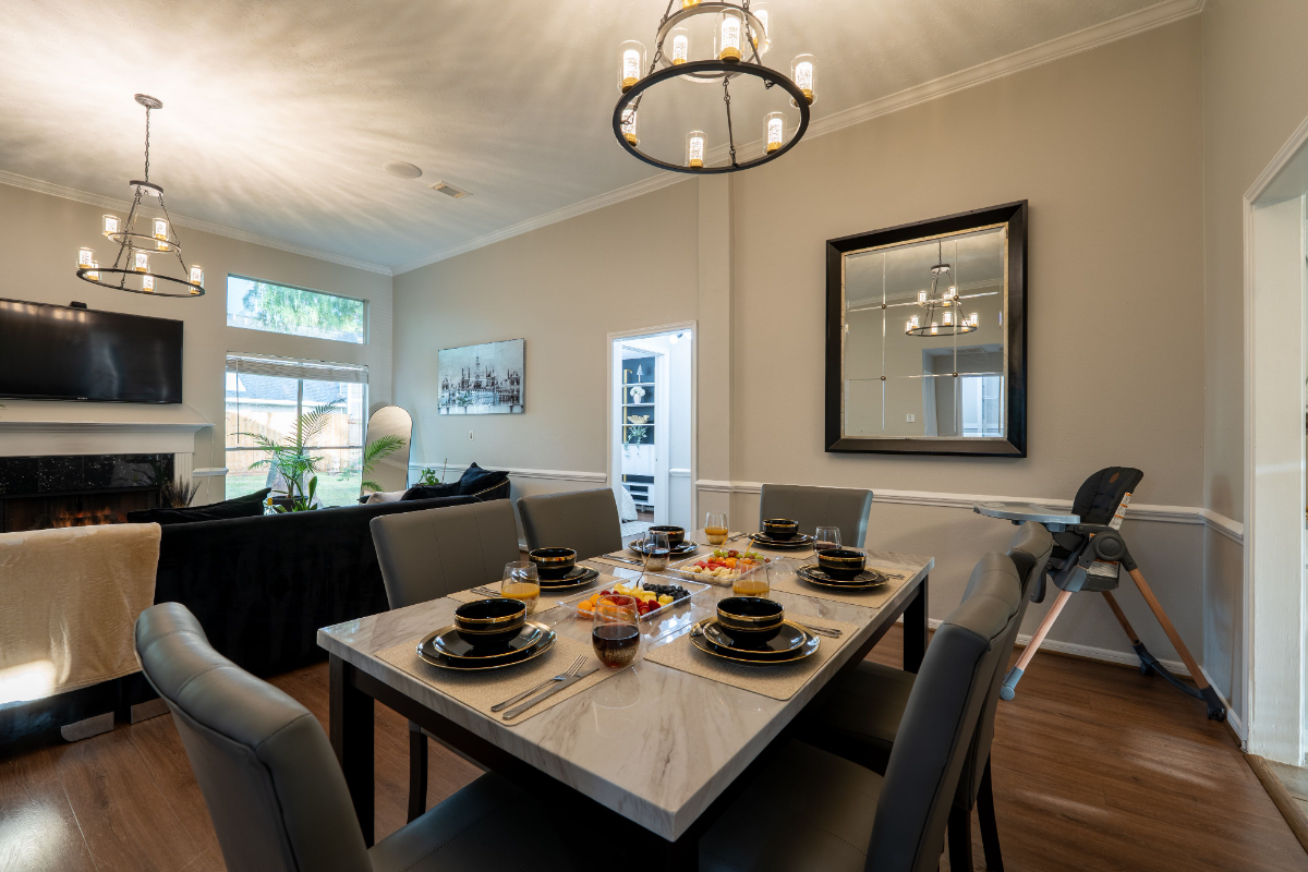 The Cozy Willow is a 3 bedroom , 2 bath house, near West Methodist and Children Hospital - Photo 10