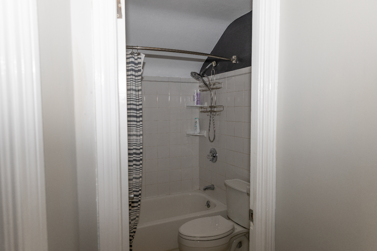 Conveniently located - Photo 12