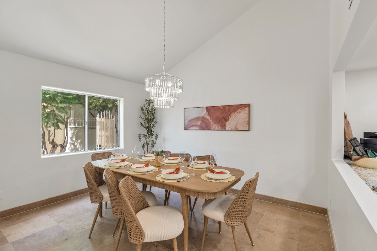 Del Rio Luxe 3 bd/2bath with Pools, Tennis - Photo 2