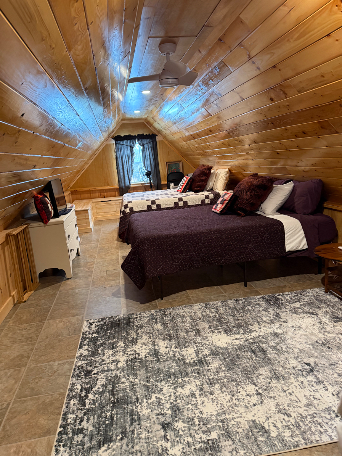 Charming Two-Story Cabin Retreat - Fully Equipped, Utilities Included & Scenic Access to Hiking and  - Photo 11