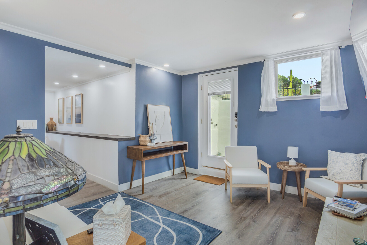 Canyon Hideaway- University Heights - Photo 3