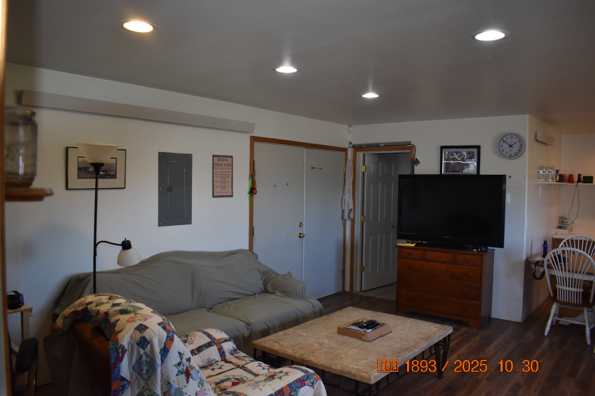 2 bedroom fully furnished - Photo 3