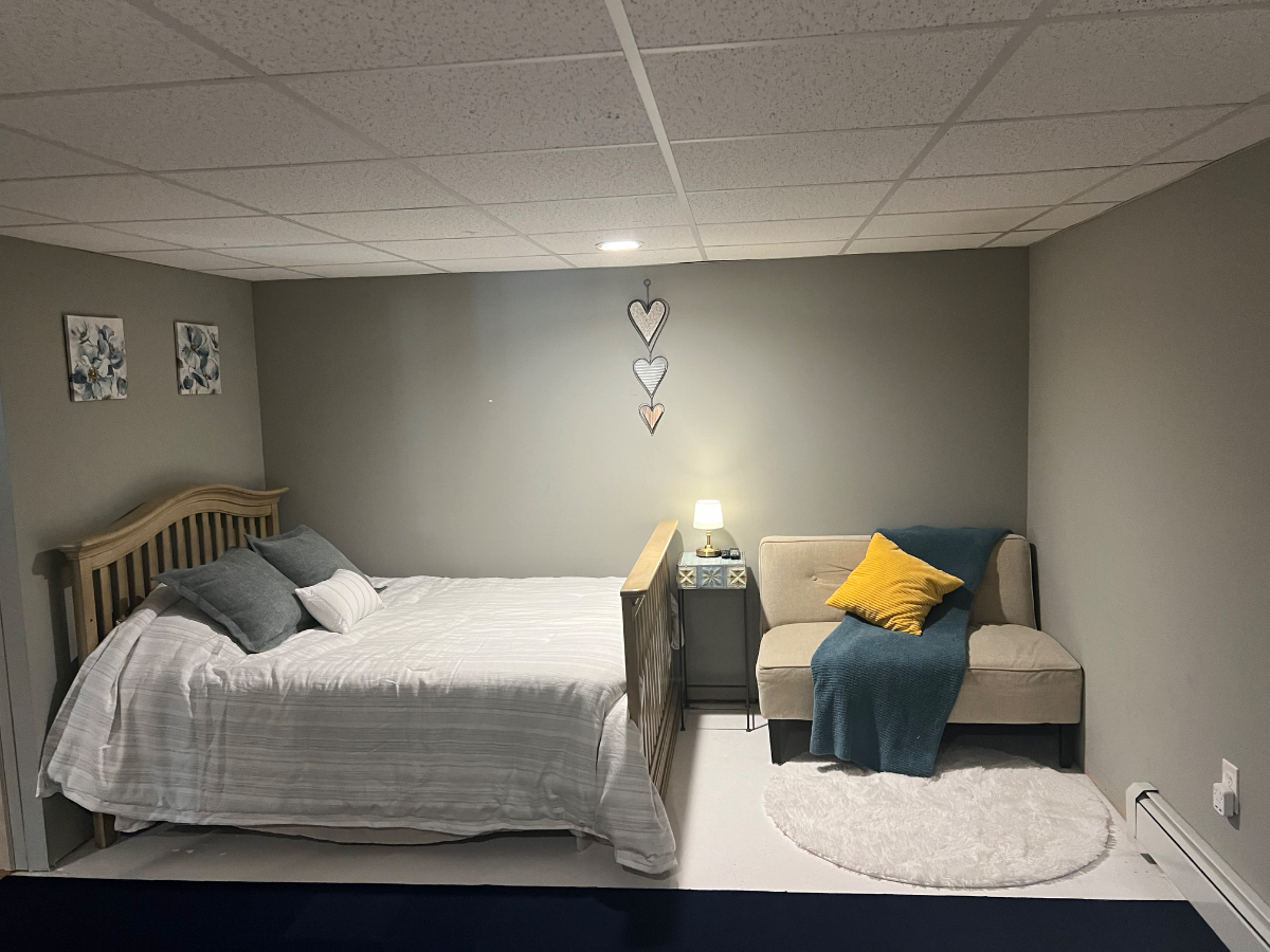 Peaceful Basement Suite- Private, Safe & Fully Furnished - Photo 7