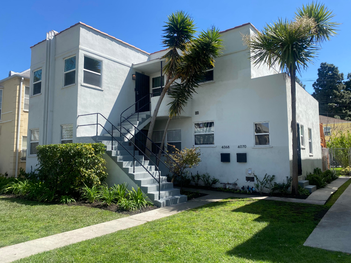 Executive Duplex Stay, Stylish, Spacious & Close to Everything LA 3bed/1.5bathroom - Photo 1
