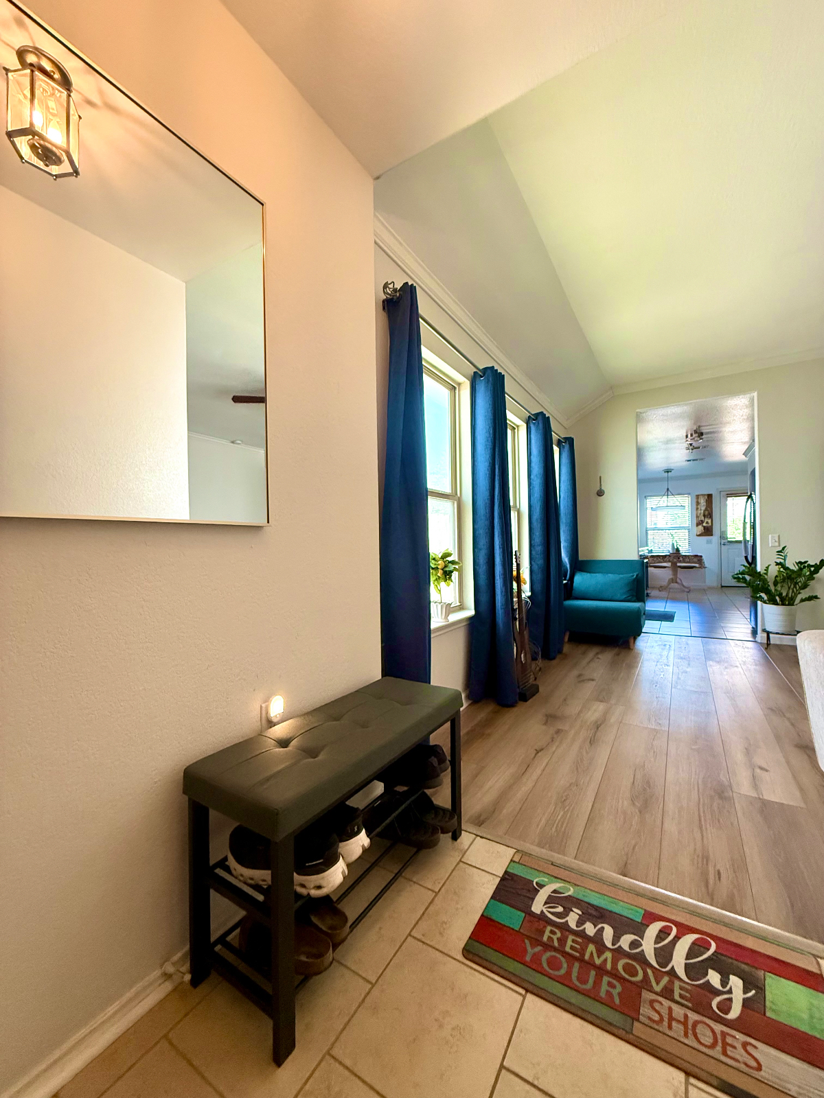 Cozy 4BR Pet friendly close to Downtown & Airport - Photo 2