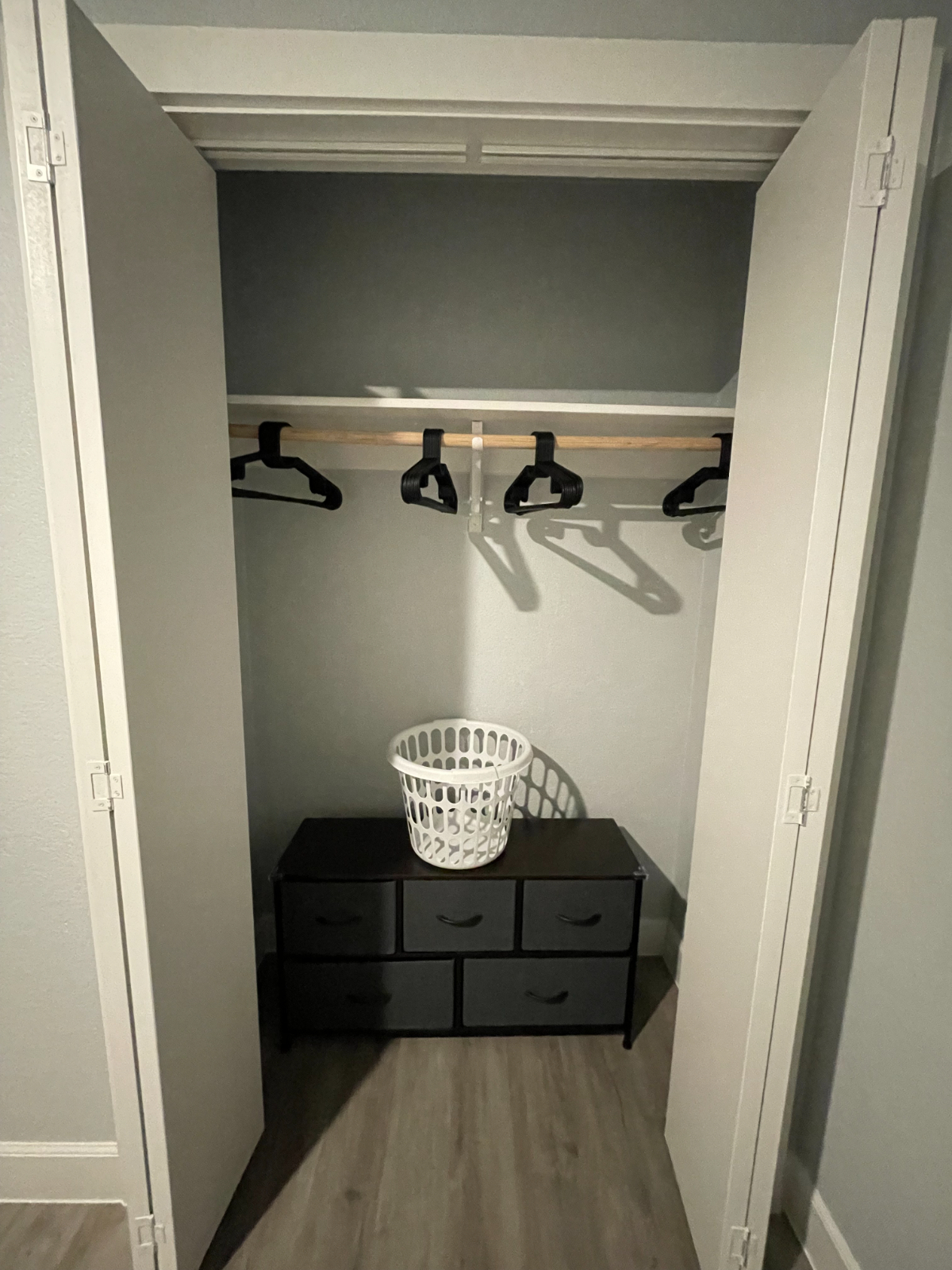 Domain M3 - Upgraded Queen Room All-In.  Easy access to Major Hospitals, Downtown, Tesla, Apple, Sam - Photo 9