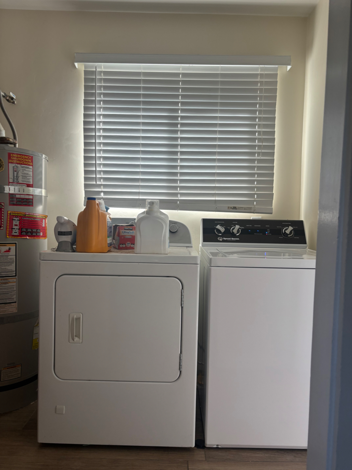Shared 4 Bedroom House - Photo 5