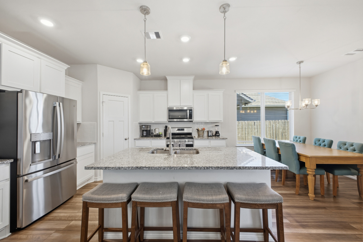 Modern 3BR Near TAMU & Hospitals - Photo 3