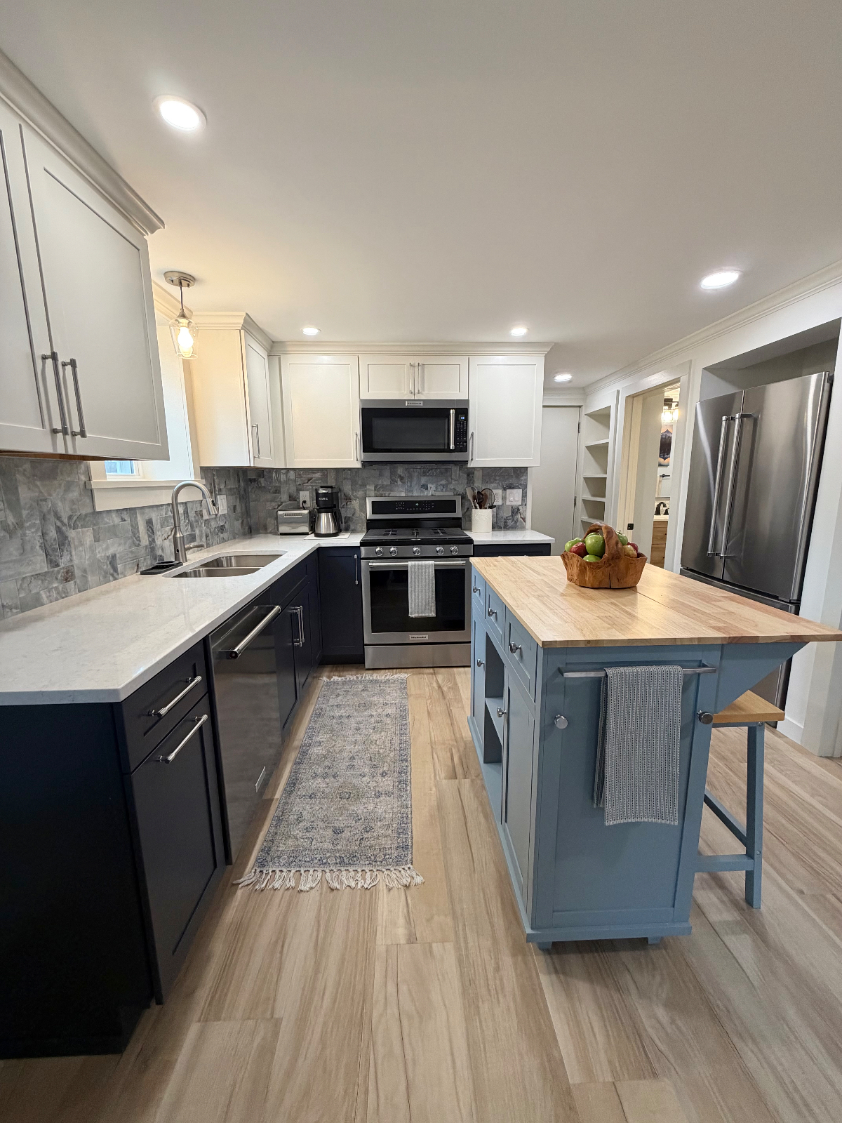2 BR Private Hillside Retreat - Photo 2