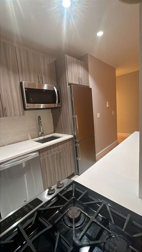 600 West 136th street - Large Private room - Photo 5