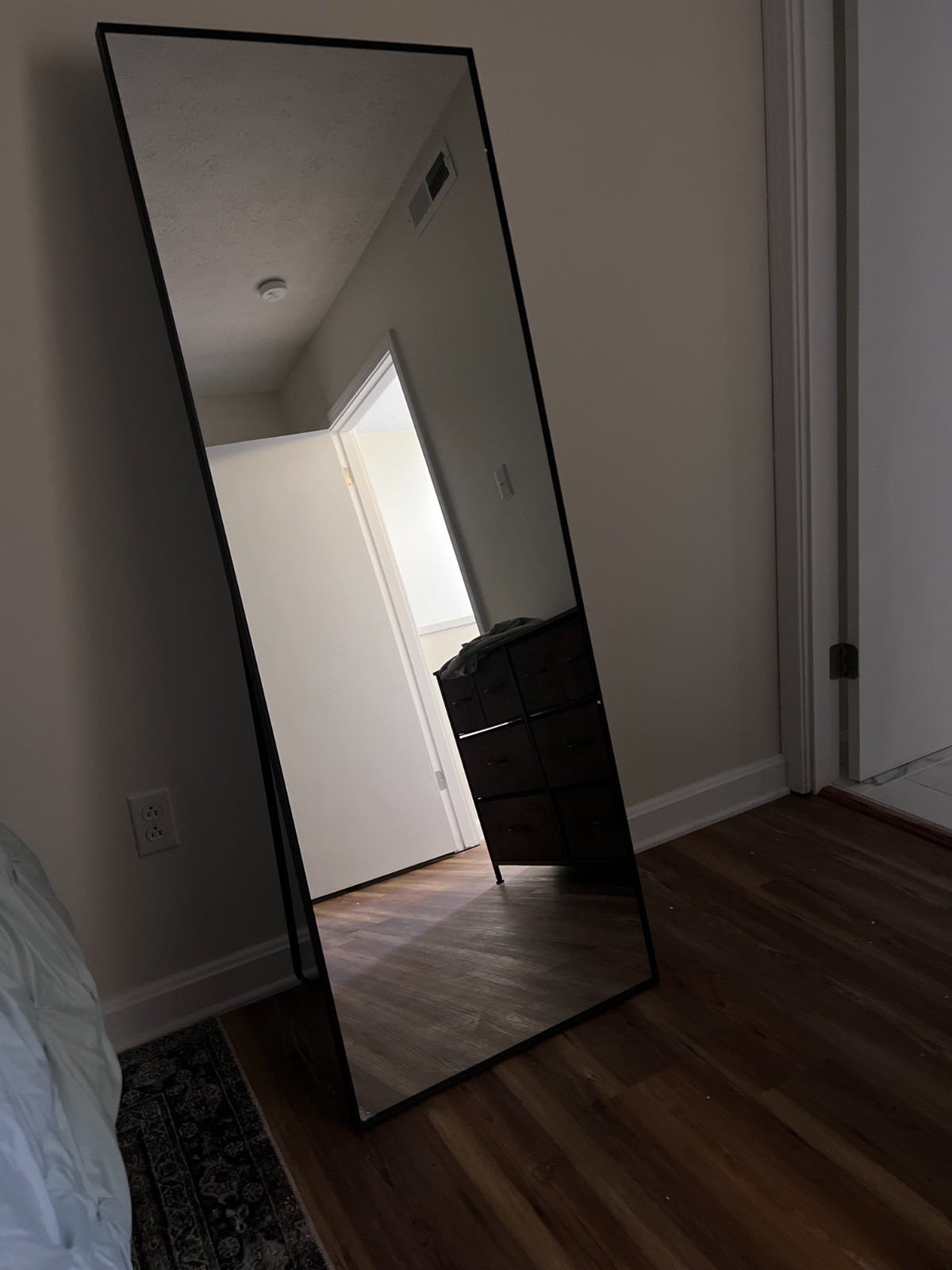conveniently located apartment - Photo 1