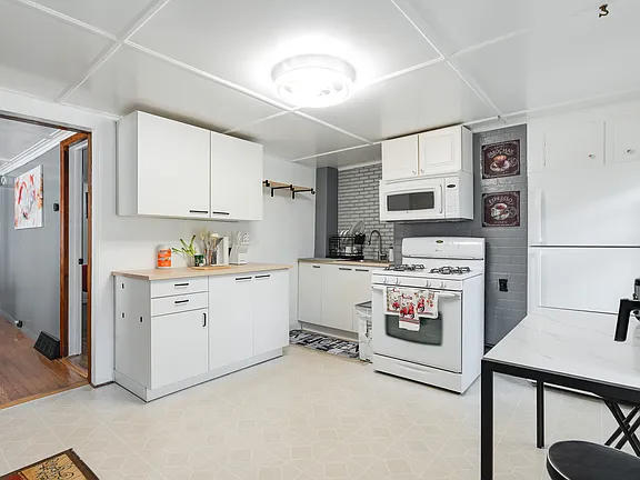 Fully Funished Utilities Included plus WiFi In Poughkeepsie NY - Photo 7