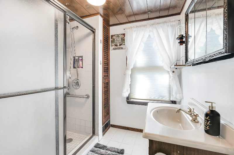 Fully Funished Utilities Included plus WiFi In Poughkeepsie NY - Photo 11