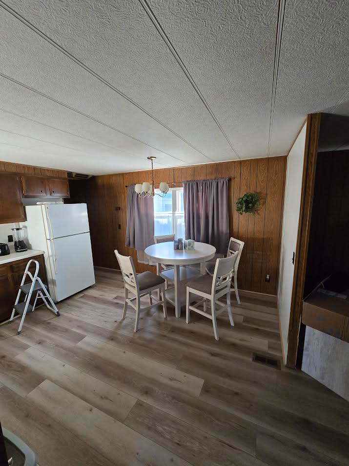 Spacious 2-Bedroom Home with Garage and Dedicated Office - Photo 6