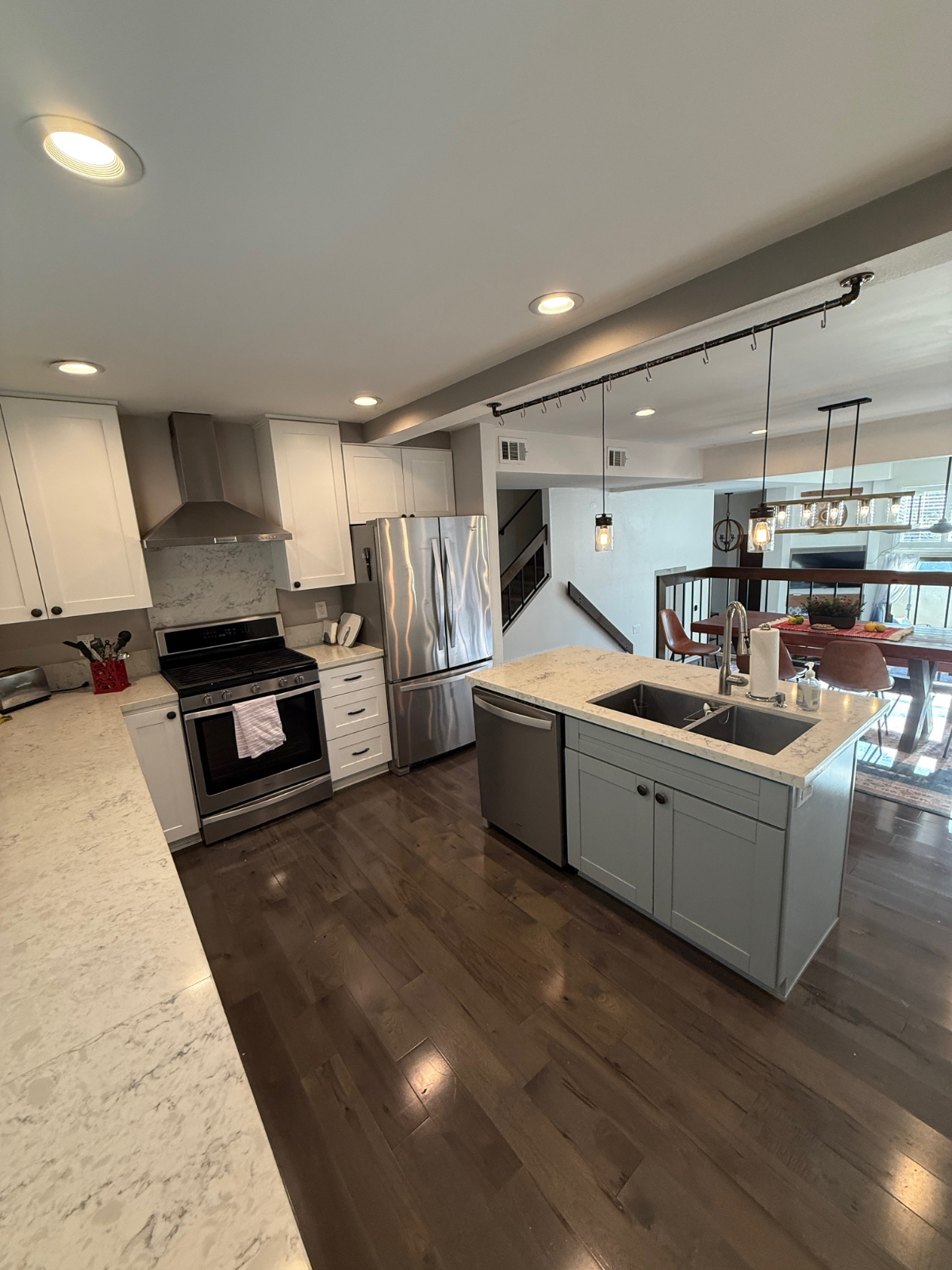 Large townhome in 'sunnier sooner' Del Cerro- just East of the typical morning marine layer. - Photo 6