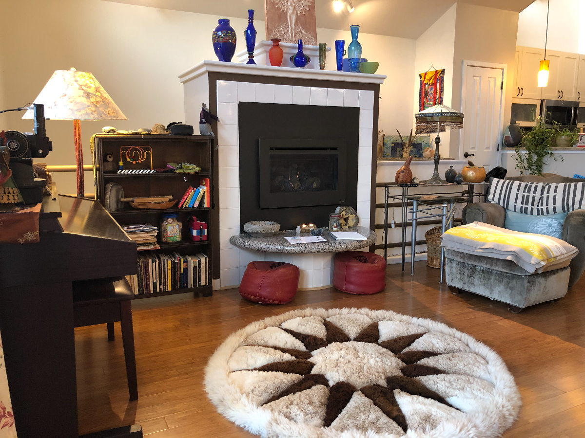 Stunning Waterfront Townhouse near Medical Center - Photo 8