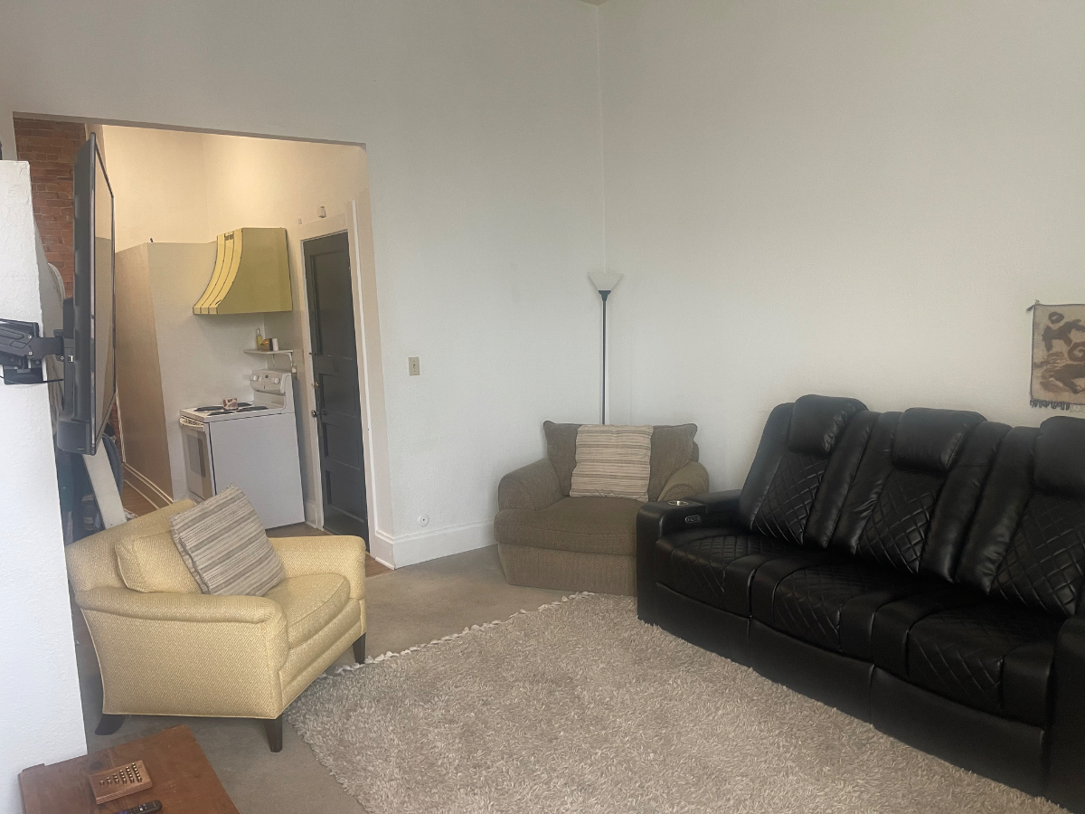Charming Apartment in the Heart of Downtown Laramie - Photo 4