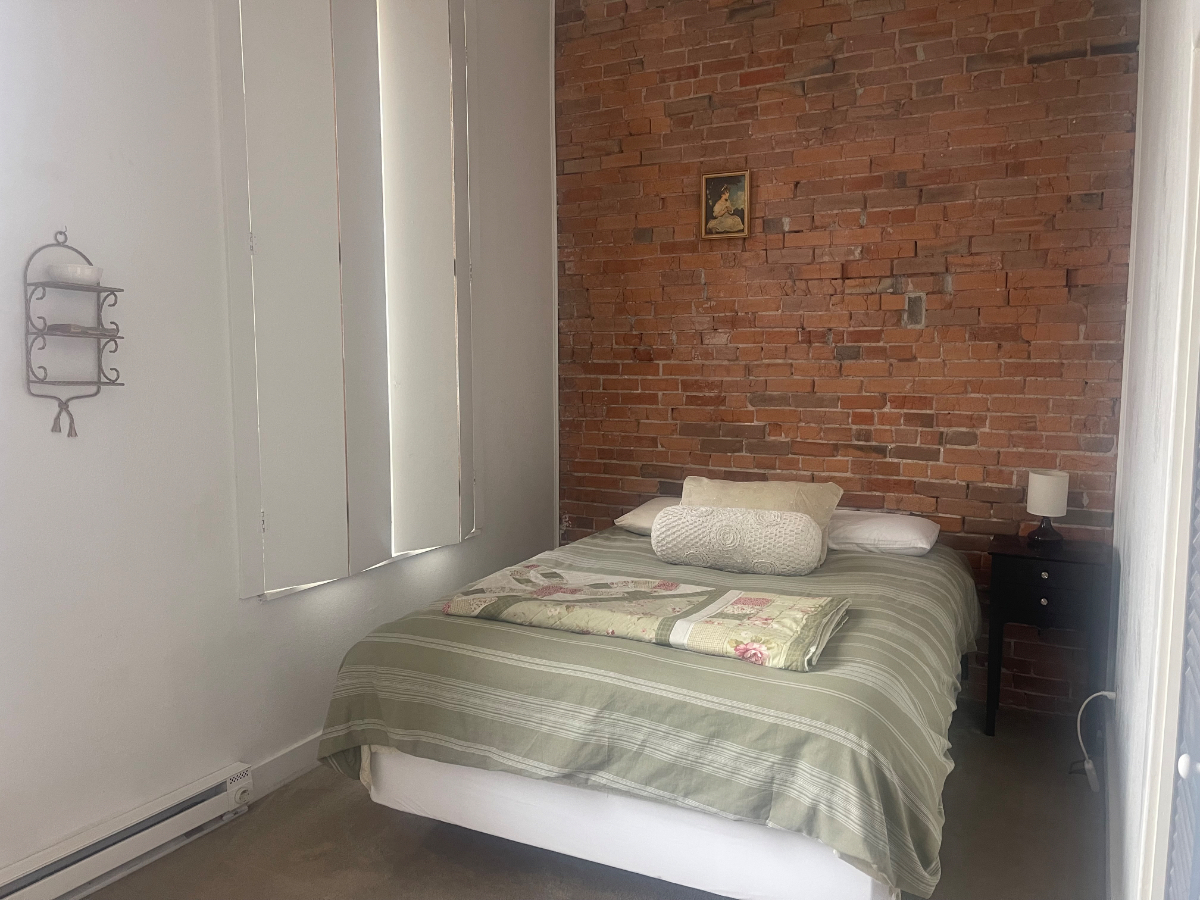 Charming Apartment in the Heart of Downtown Laramie - Photo 6