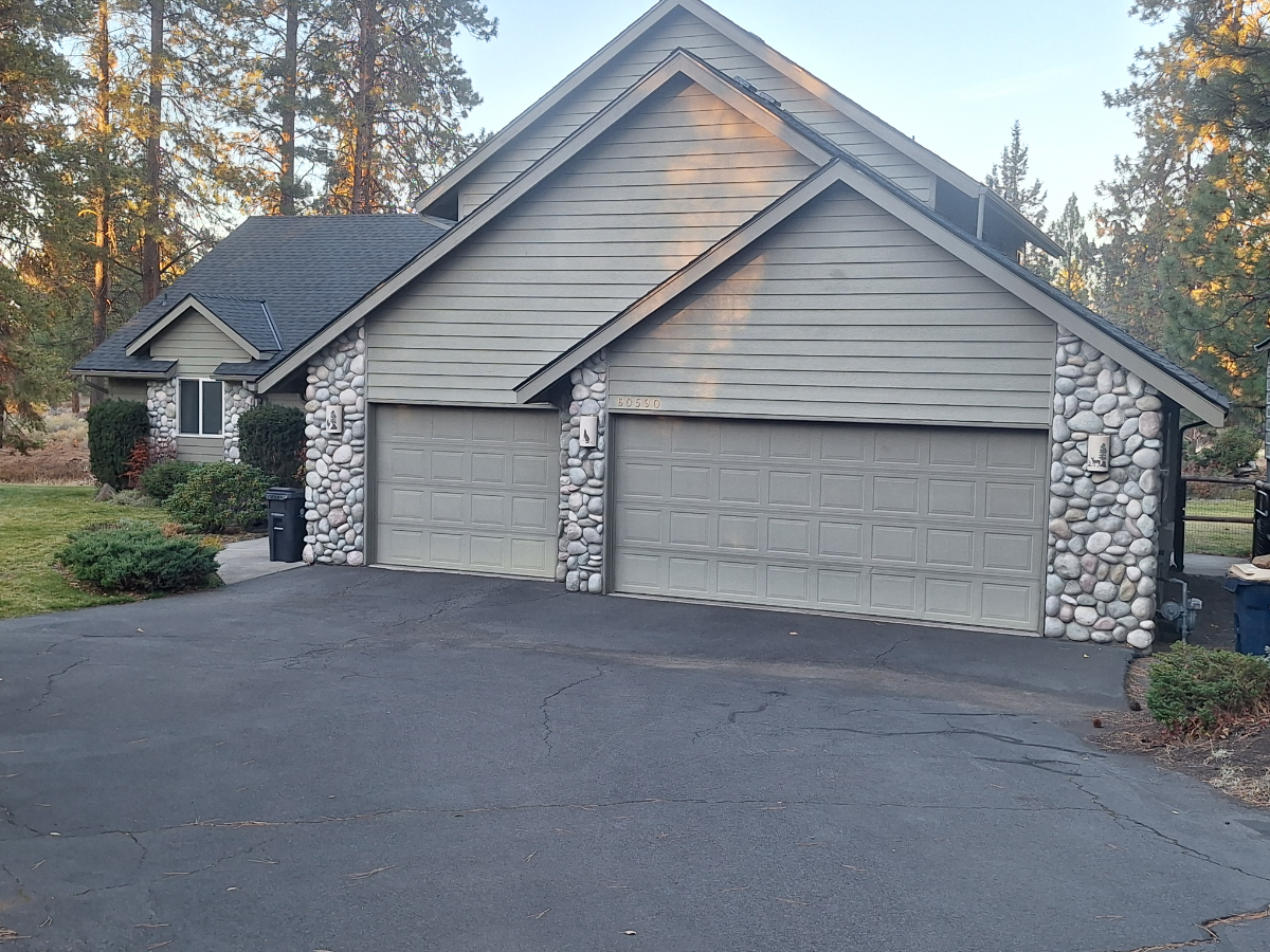 House at Woodside Ranch, Bend - Photo 1