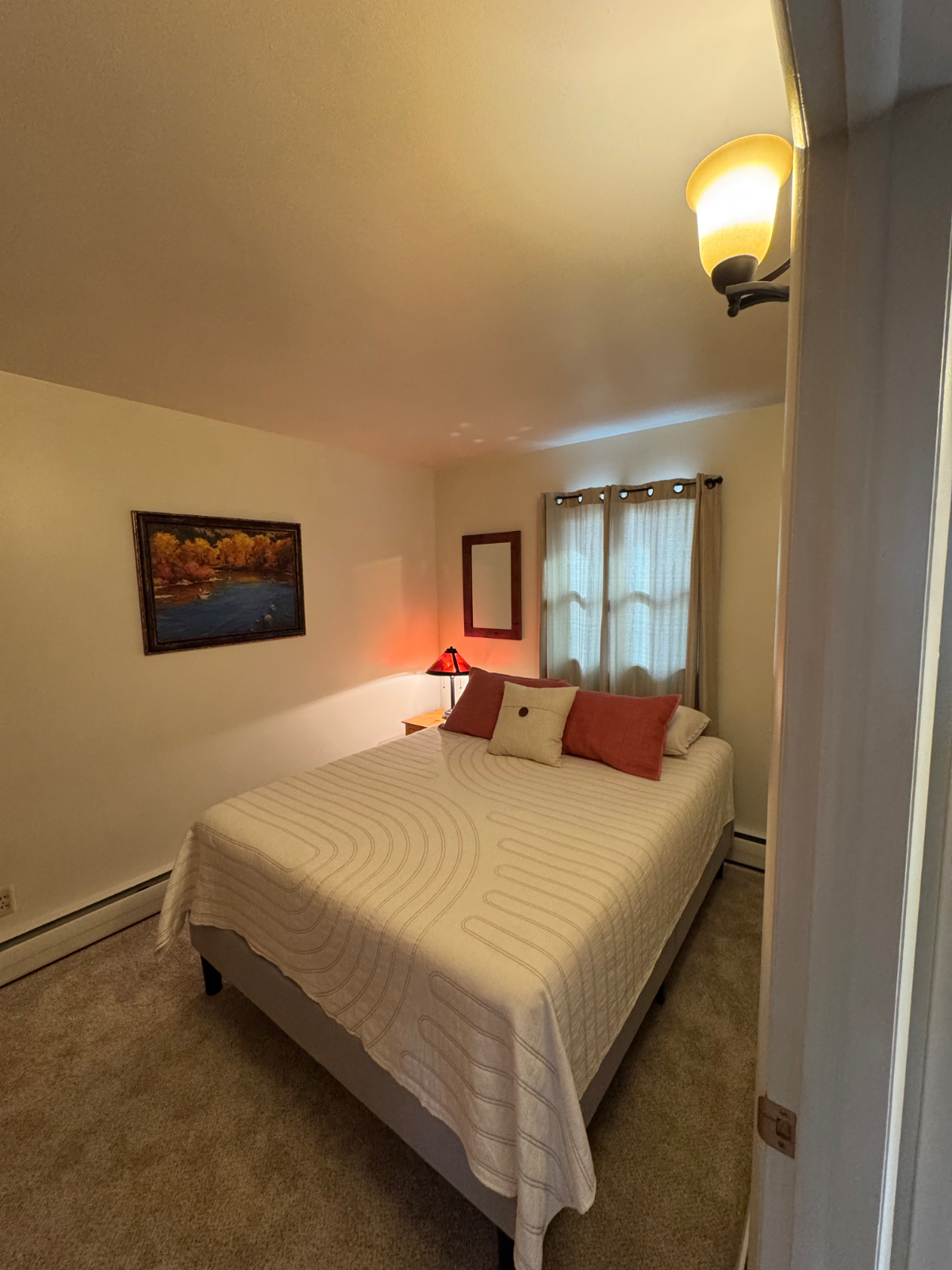 2 bedroom, fully furnished WITH GARAGE - Photo 3