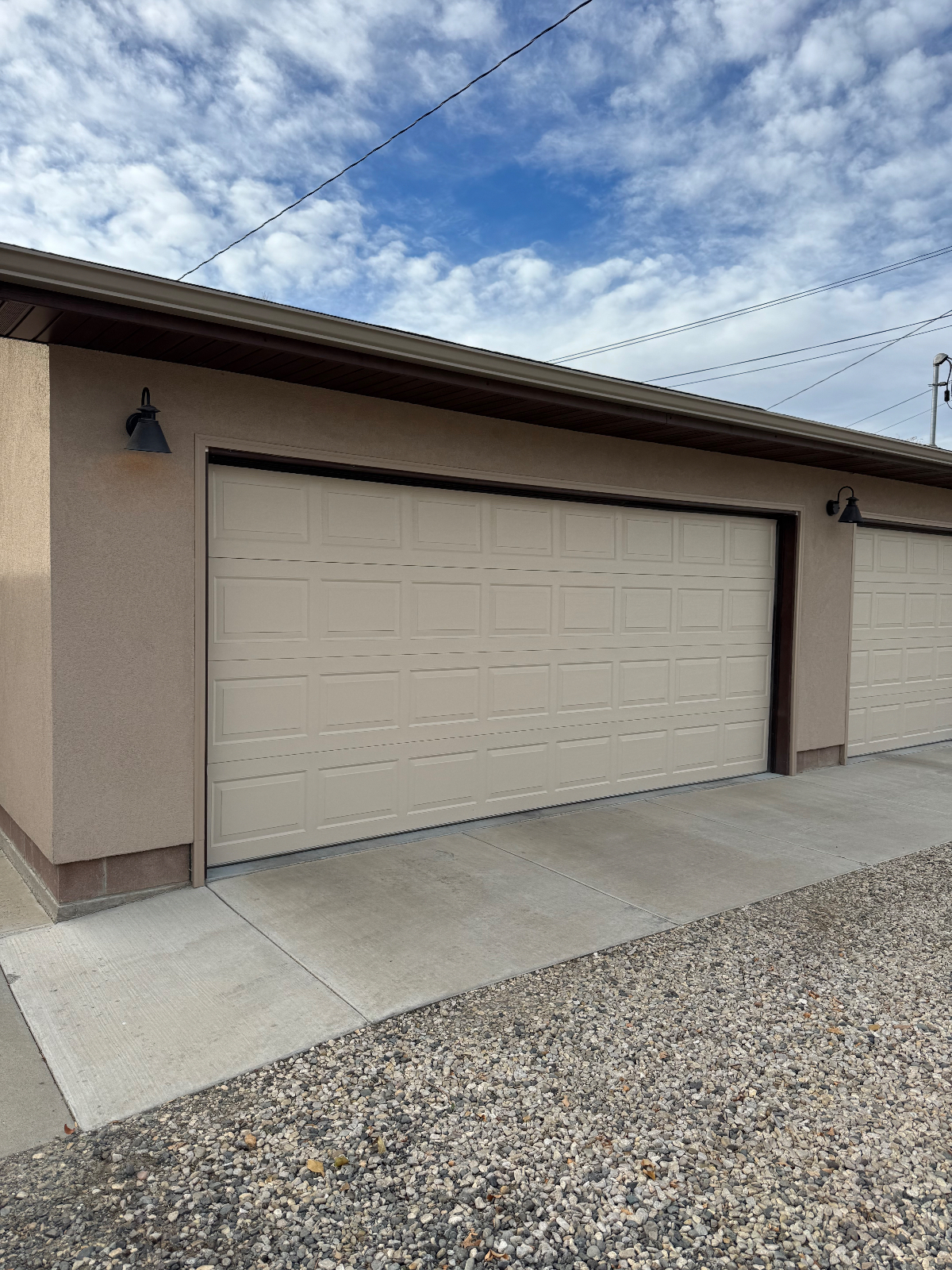 2 bedroom, fully furnished WITH GARAGE - Photo 10