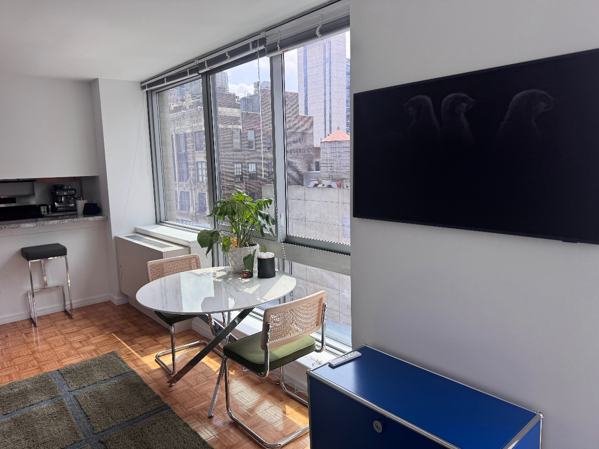 Modern Hudson Yards Apartment Near Javits Center and Times Square with Gym and Doorman Access - Photo 10