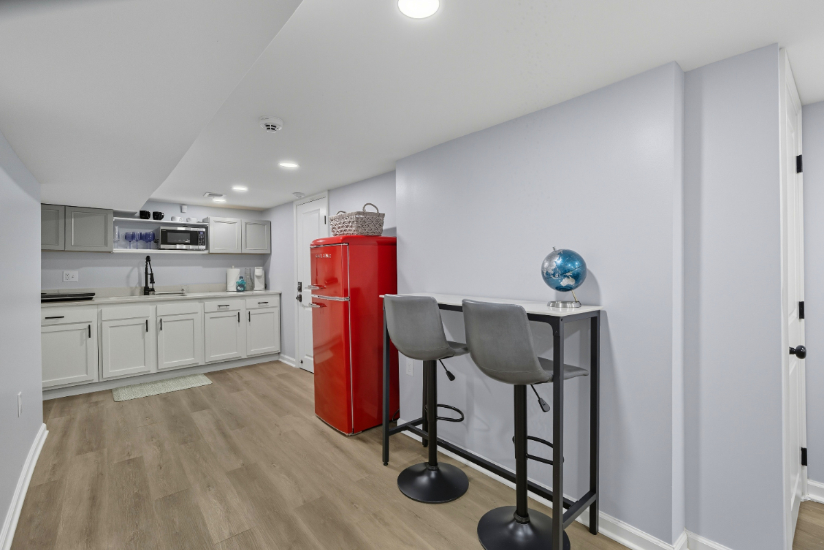 Beautiful SW DC Apartment - Photo 5