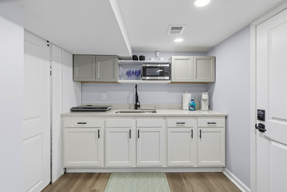 Beautiful SW DC Apartment - Photo 7