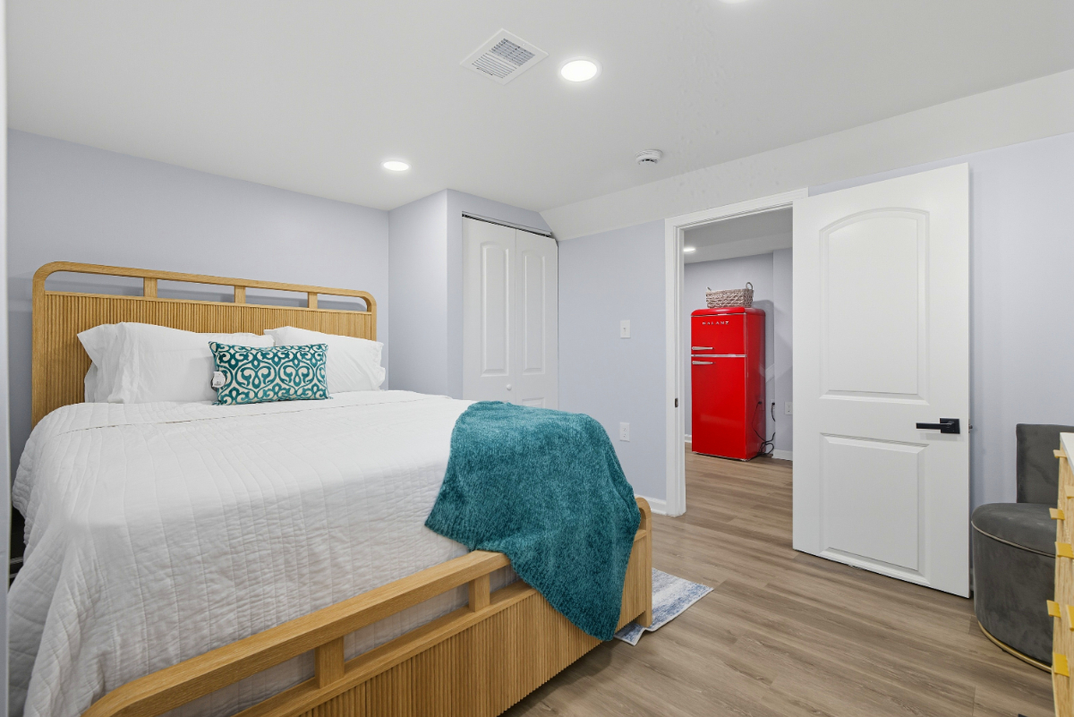 Beautiful SW DC Apartment - Photo 12